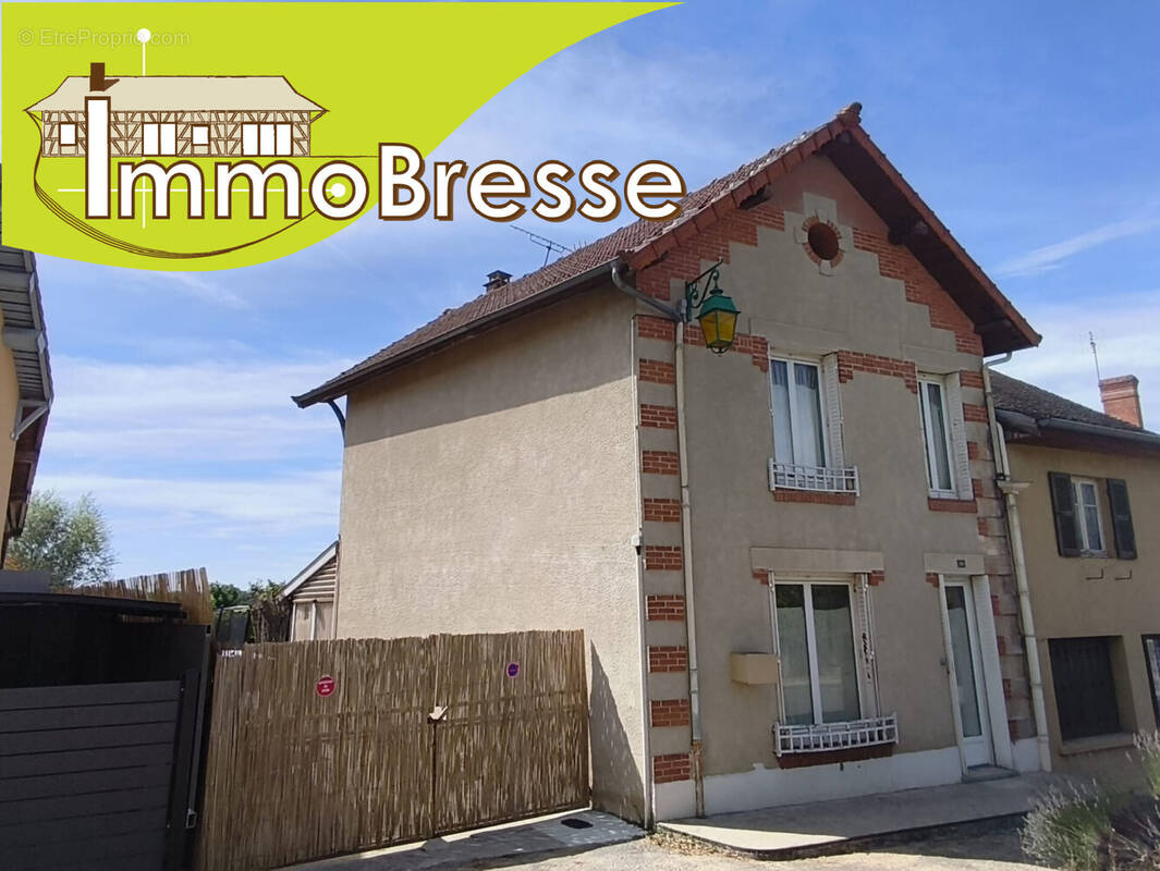 Maison à SAINT-JEAN-SUR-REYSSOUZE