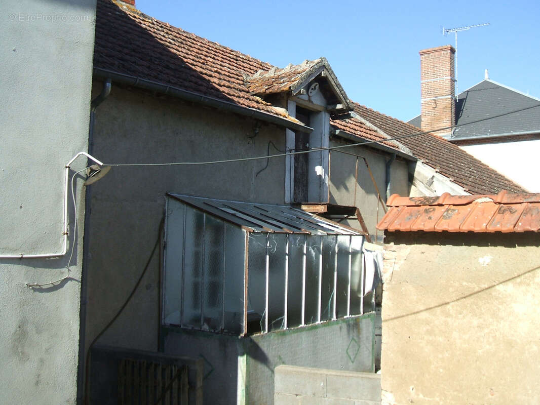 Maison à COSSAYE