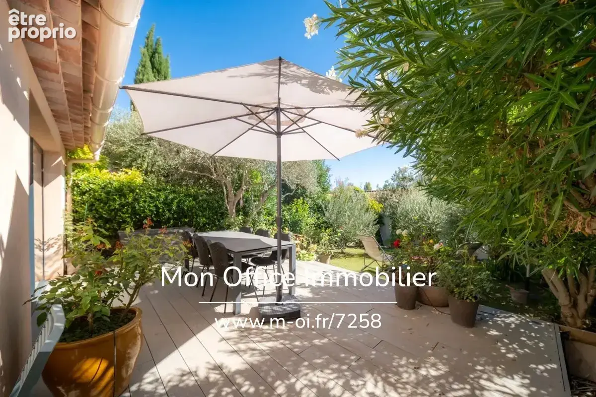 Référence : 7258-NGU - Maison 4 pièces - jardin - Commerces & Ecoles à pied - Calme - photo 3