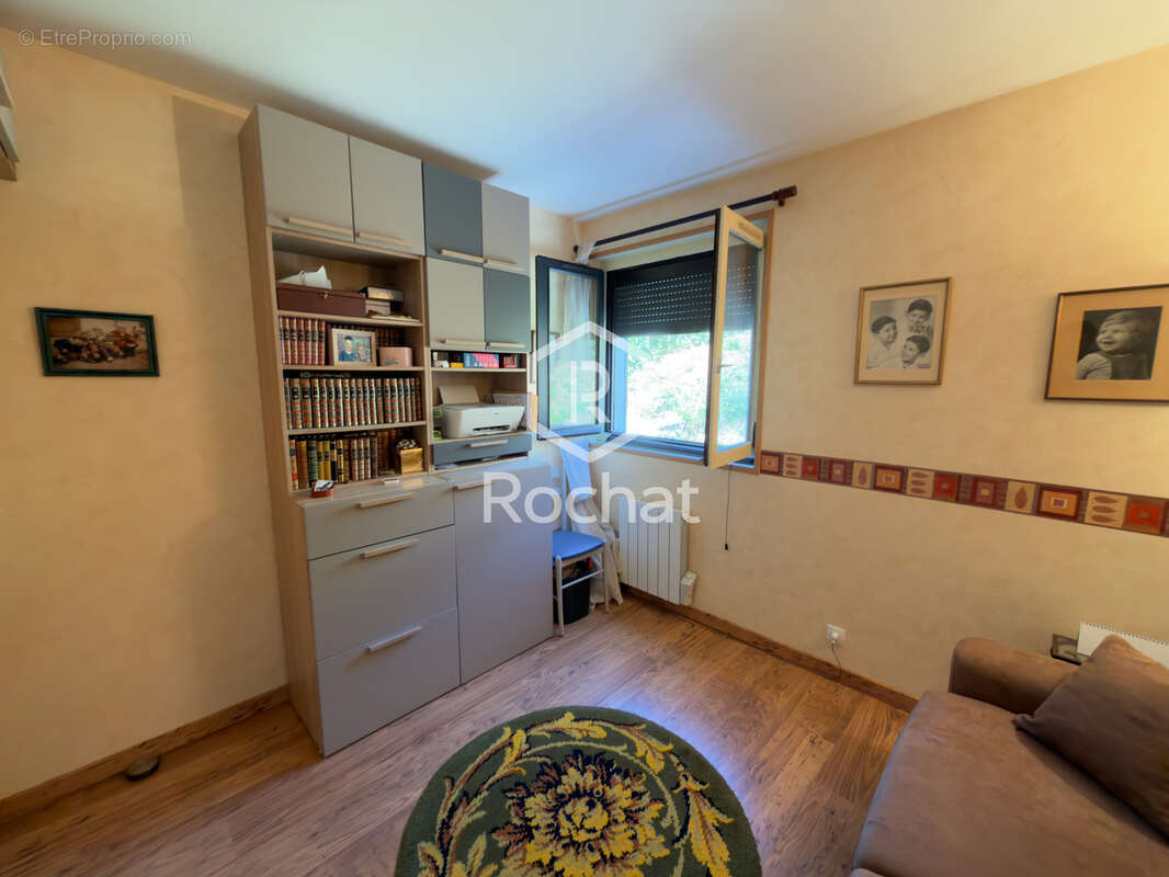 Viager occupé sur 10 ans Ensemble immobilier de 155 m2 à La Tour en Jarez (42580) - photo 15