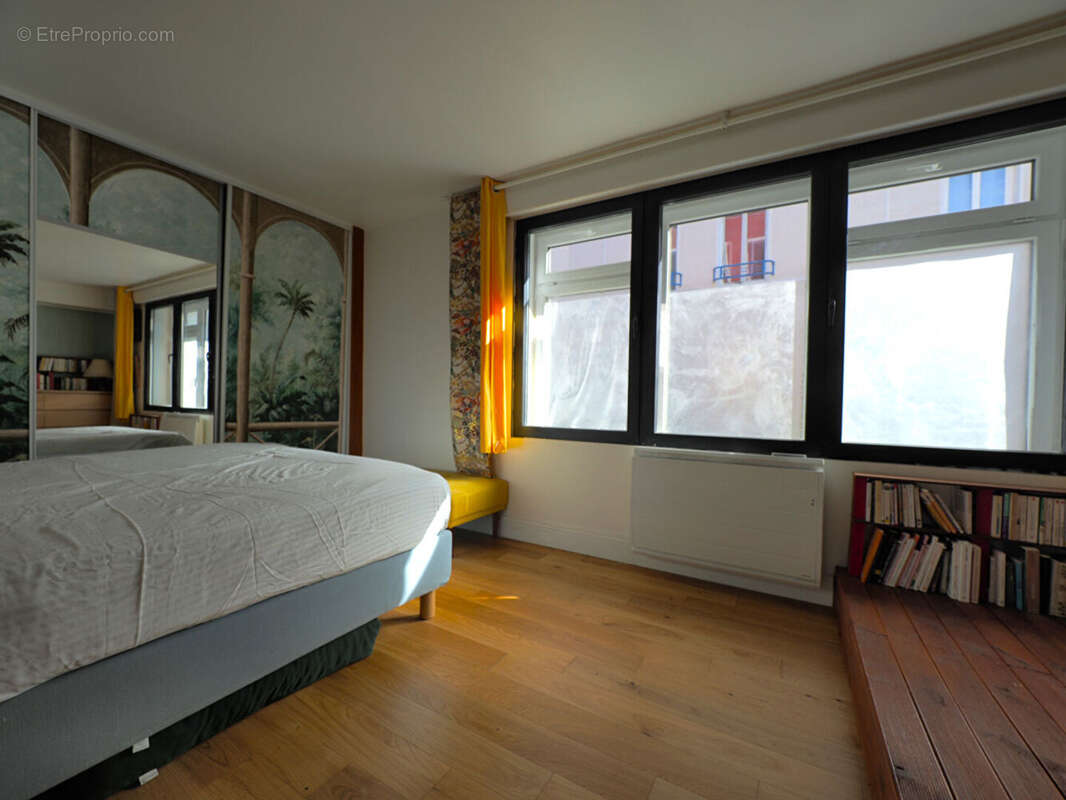 Appartement à LES LILAS