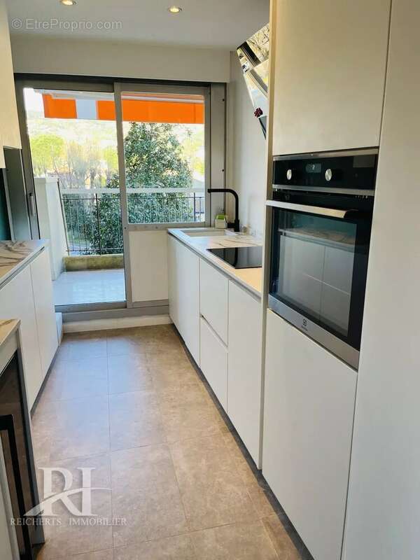 Appartement à MANDELIEU-LA-NAPOULE