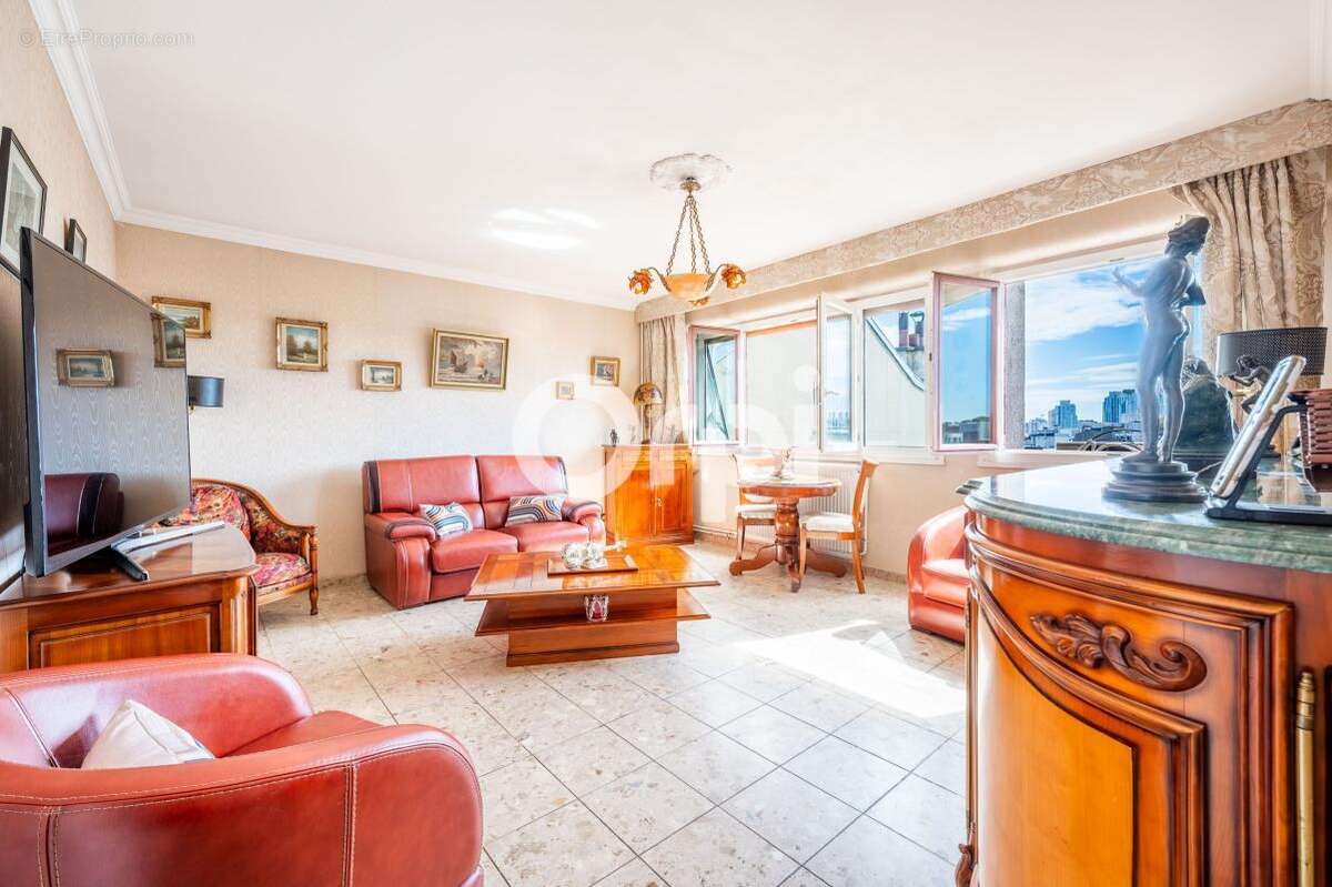 Appartement À Vendre - photo 2