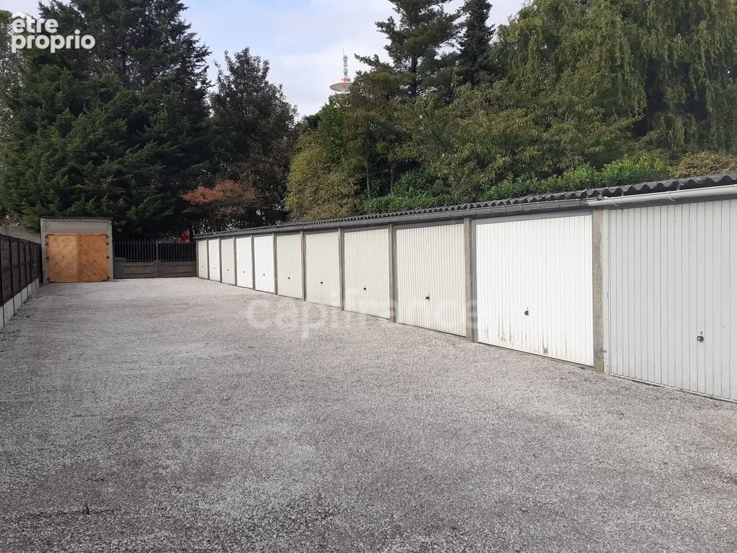 Parking à VILLENEUVE-D'ASCQ