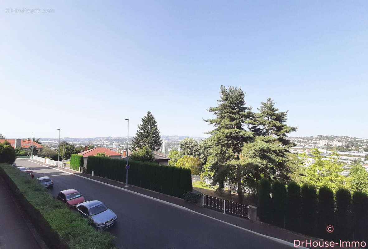 Appartement à SAINT-ETIENNE