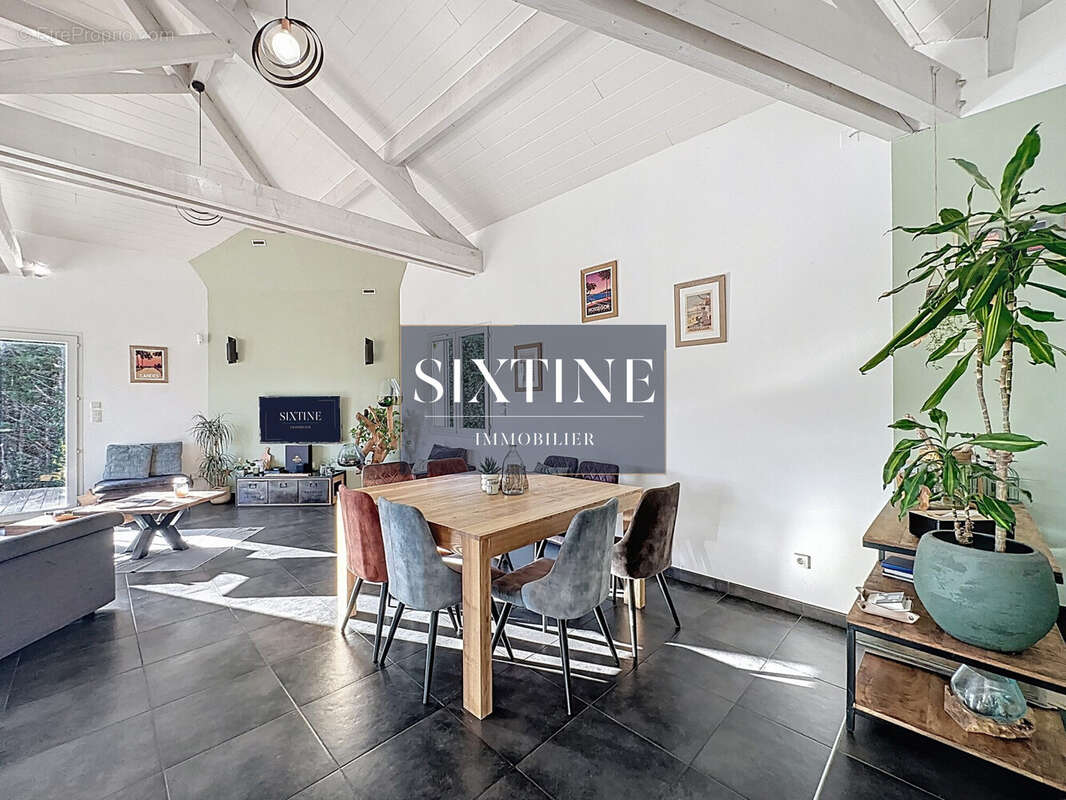 Maison à SAINT-CHEF