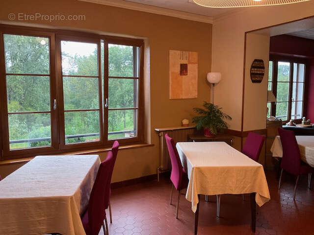 Commerce à MONTHUREUX-SUR-SAONE