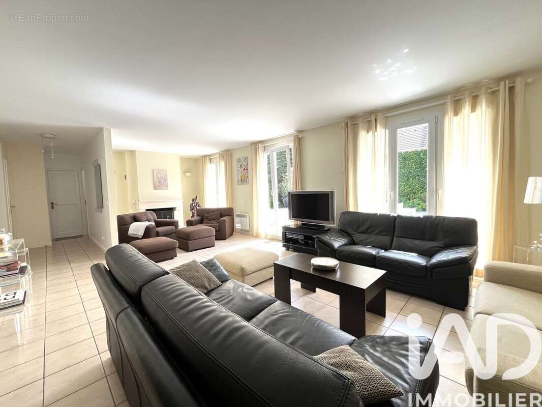 Photo 8 - Maison à NOISY-LE-ROI