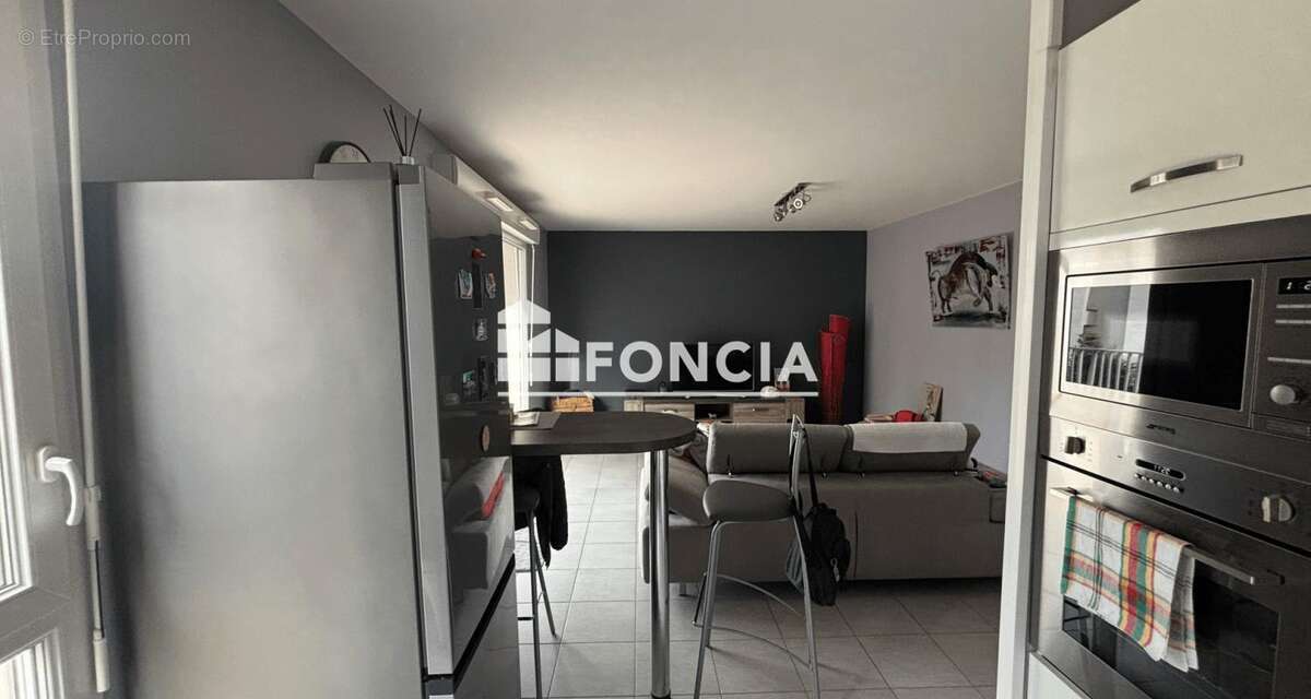 Appartement à DECINES-CHARPIEU