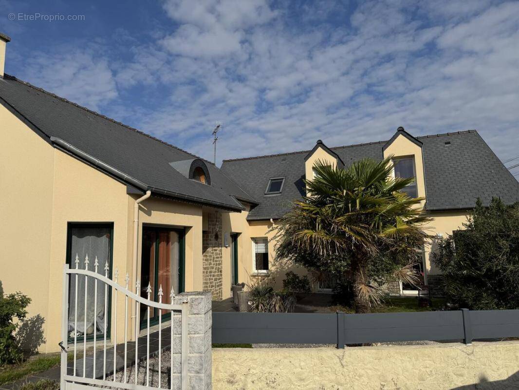 Maison à JANZE