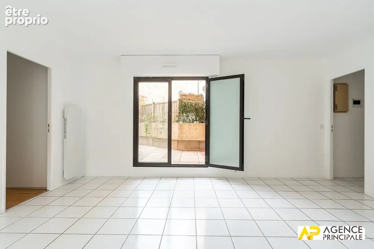 Appartement  4 pièce(s) - Ascenseur - terrasse - grand séjour - 78m² - photo 8