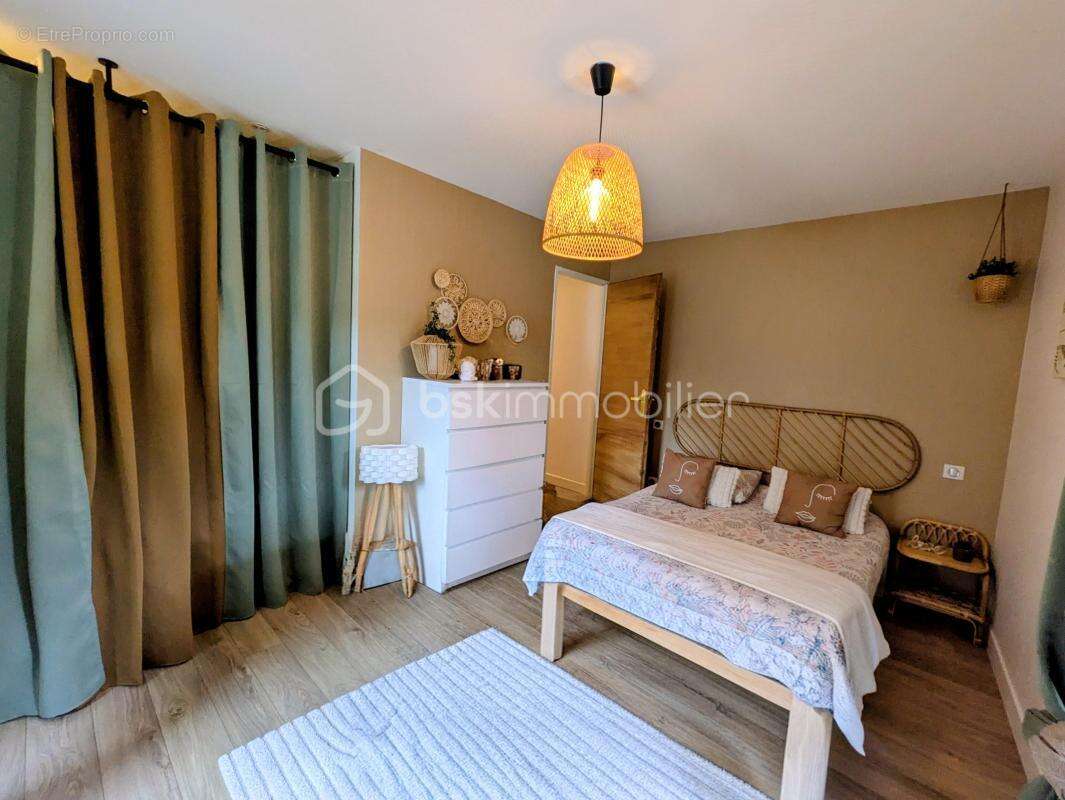 Maison de rue centre ville - photo 5