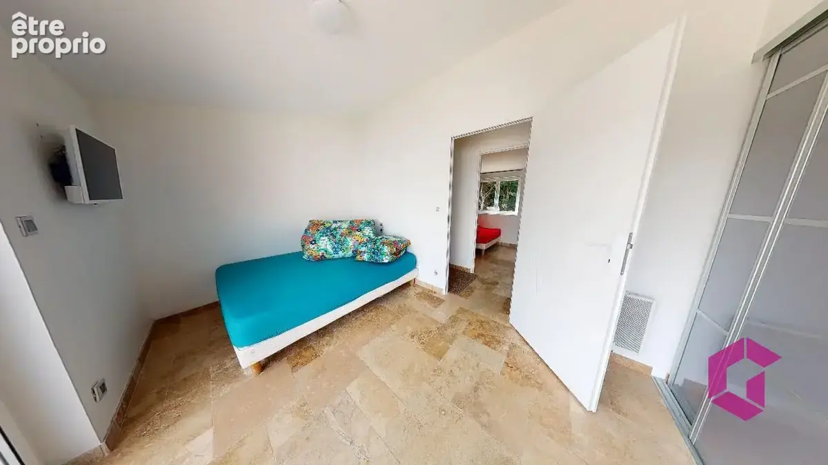 Maison 80 m² à Saint-Just-Saint-Rambert  - photo 5