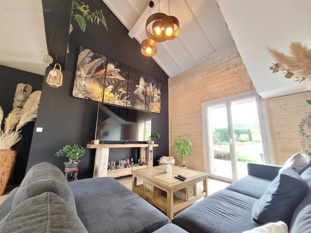 Maison à BOUVIGNY-BOYEFFLES