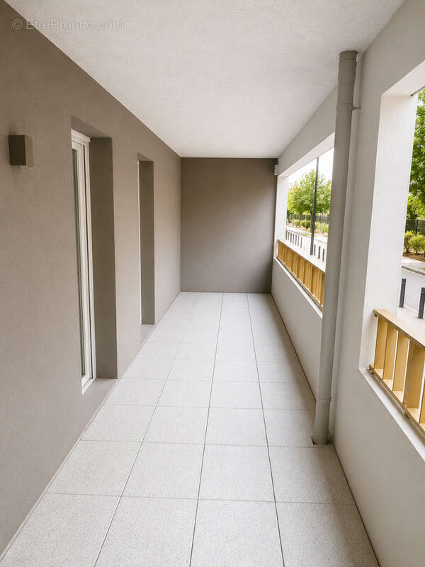 Appartement T3 RDC surélevé avec terrasse et parking Montpellier - photo 3
