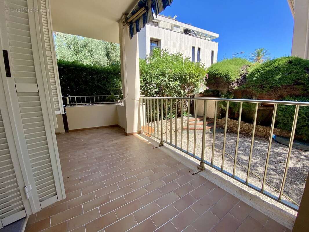 Appartement à ROQUEBRUNE-CAP-MARTIN