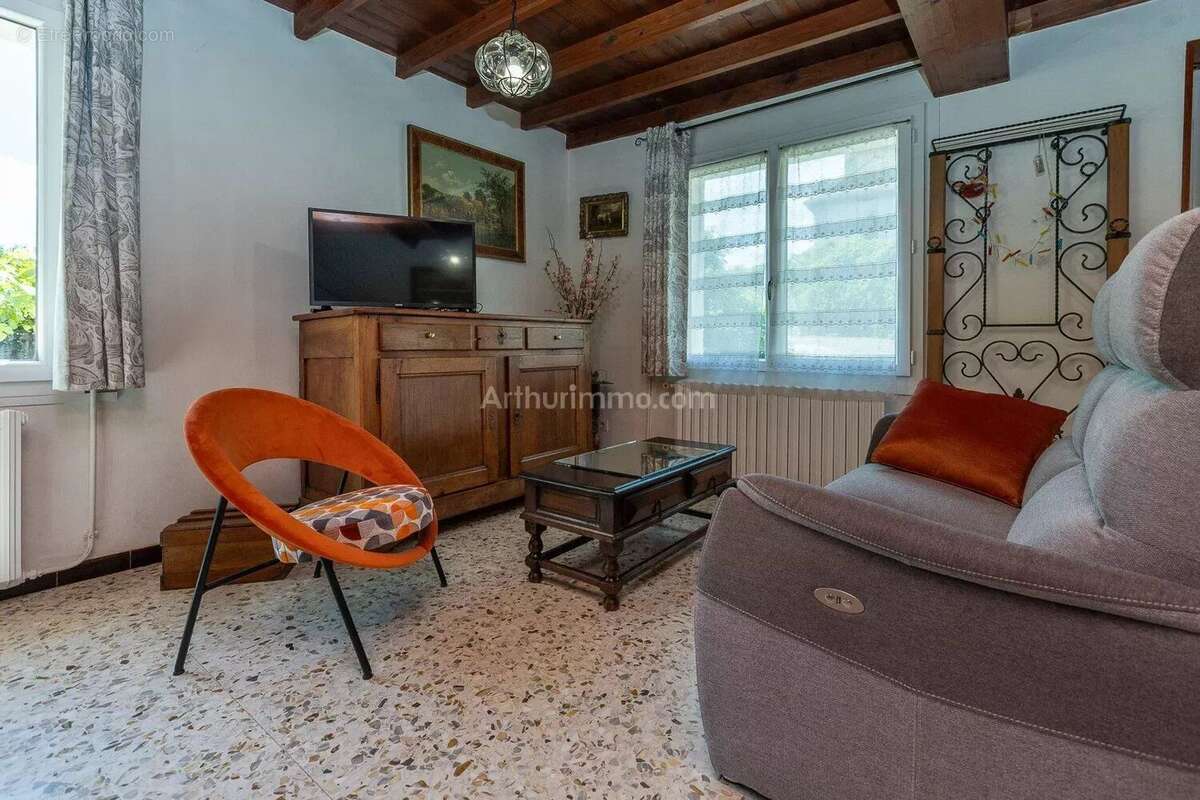 Maison à CREYS-MEPIEU