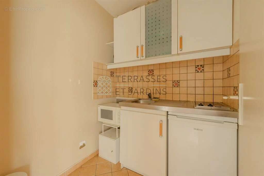 Appartement à PARIS-19E