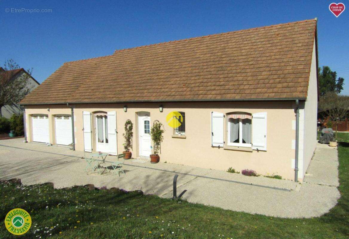 Maison à MONTRICHARD