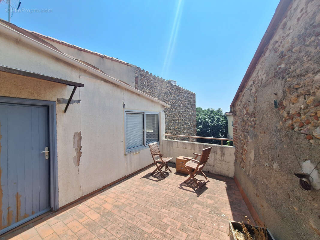 COUP DE CŒUR   Charmante maison de village avec jardin, garage et terrasse au cœur de Cabestany - photo 12