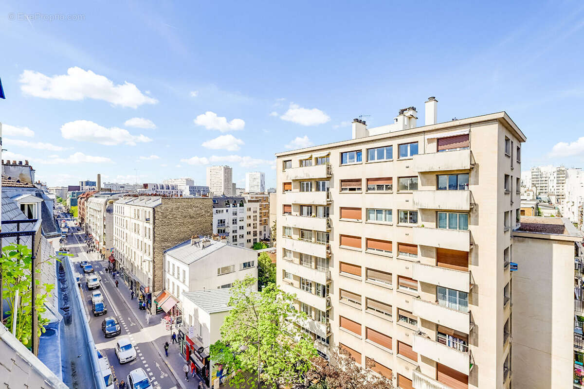 Appartement à PARIS-14E