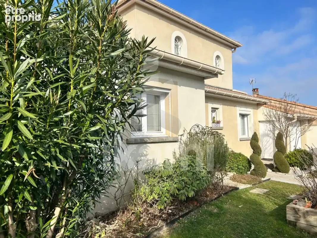 Maison de 150 m2 avec piscine - photo 1