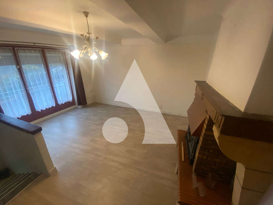 Maison à MONTCY-NOTRE-DAME