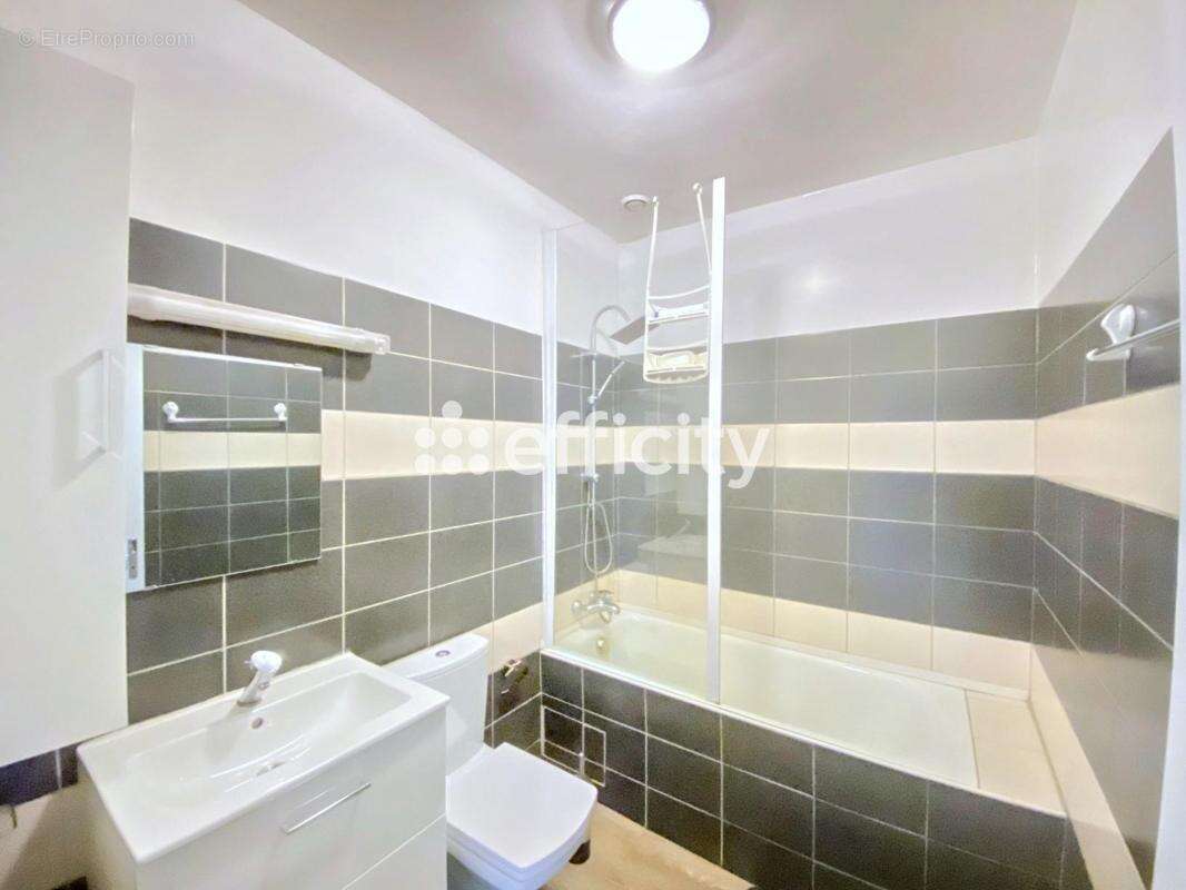 Maison 113 m² à Guegon  - photo 8