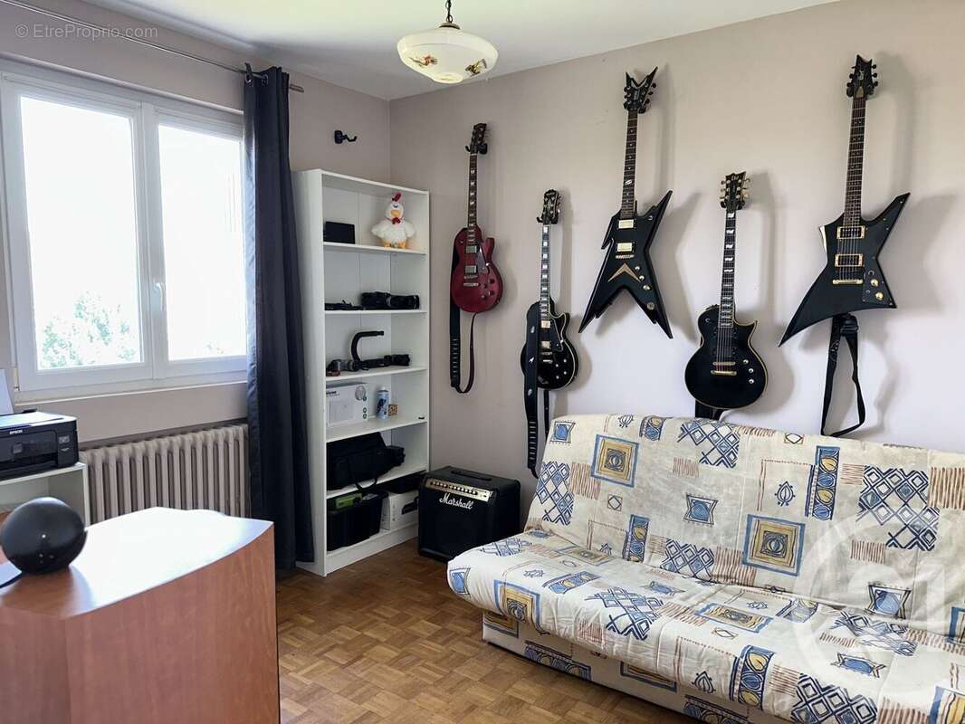 Maison à COSNE-COURS-SUR-LOIRE