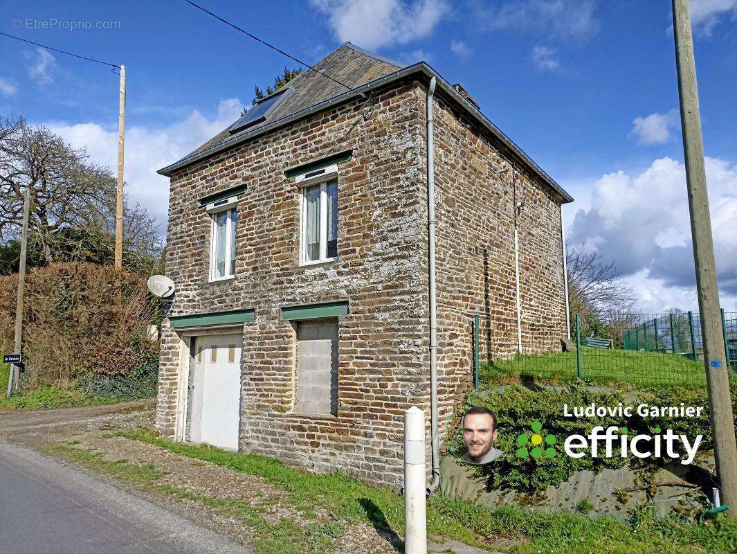 Maison à SAINT-BRICE-DE-LANDELLES