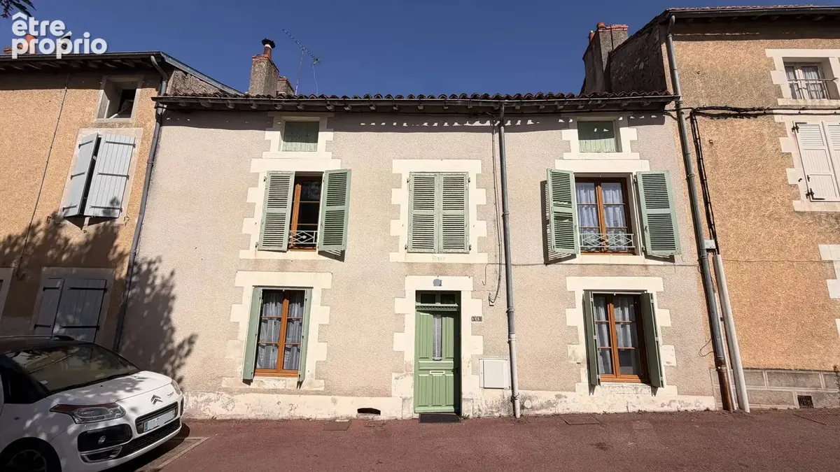 Maison renovée au centre ville de Montmorillon - photo 14