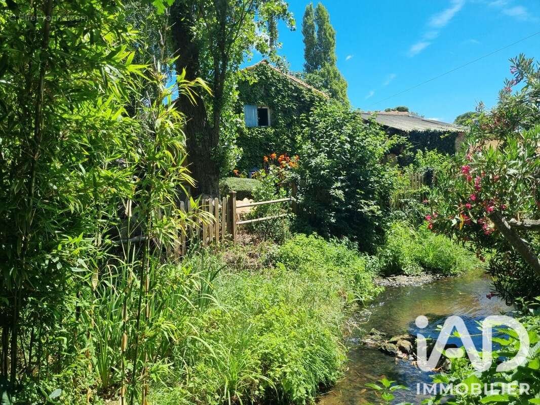 Maison 142 m² à Pouzauges  - photo 8