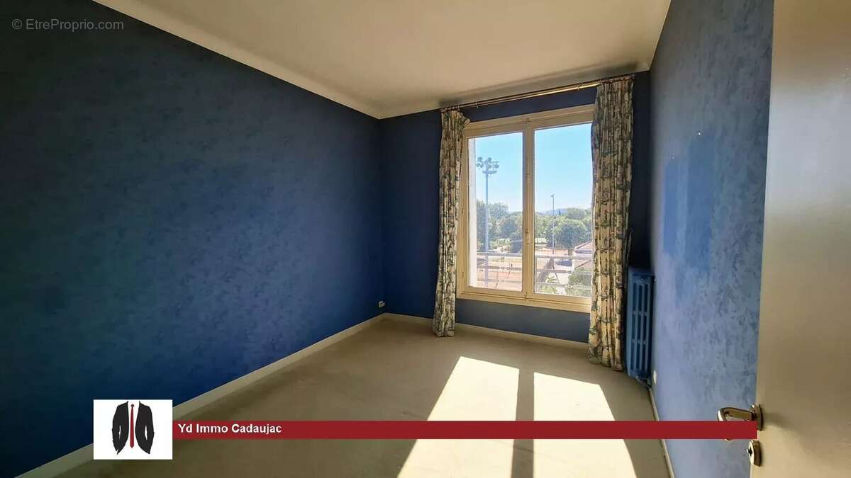 Bordeaux Caudéran – Grand appartement avec garage, cave et double balcon - photo 8