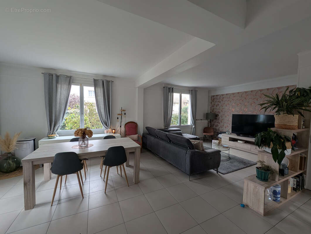 Maison à SAVIGNY-SUR-ORGE