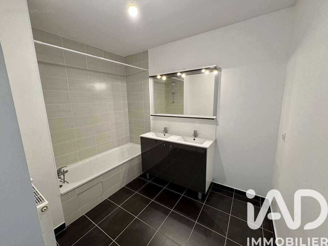 Photo 5 - Appartement à MONTLOUIS-SUR-LOIRE