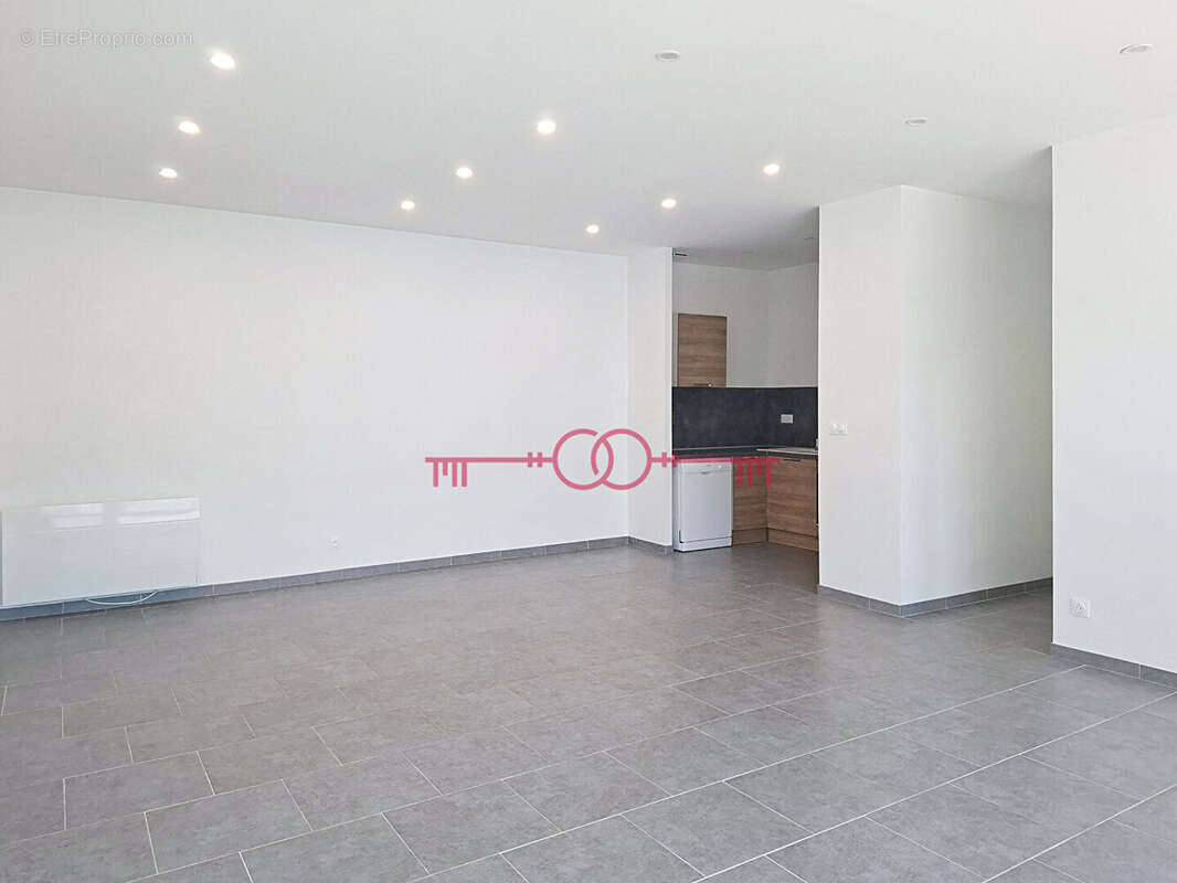 Appartement Chalons En Champagne 5 pièce(s) 97.3 m2 - photo 5