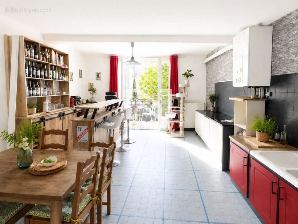 Appartement T3 loué avec combles aménageables - photo 2
