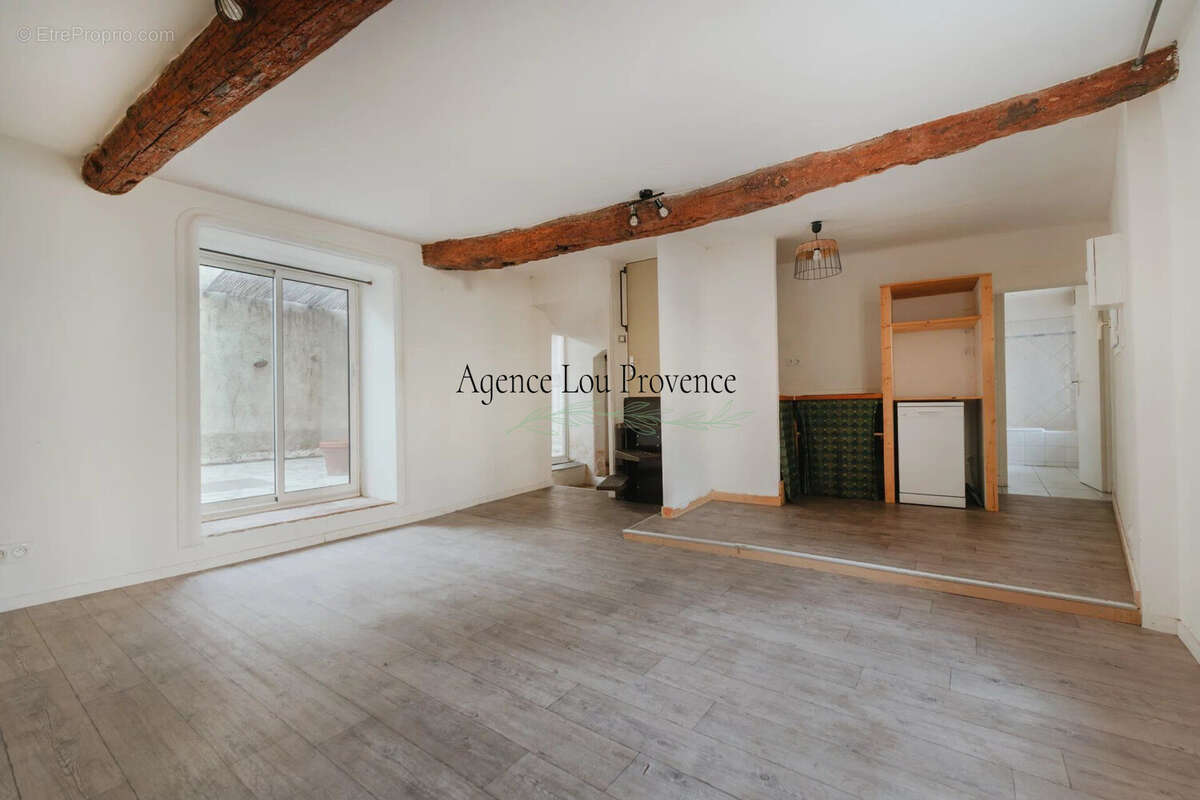 Maison 153 m² à Noves  - photo 3