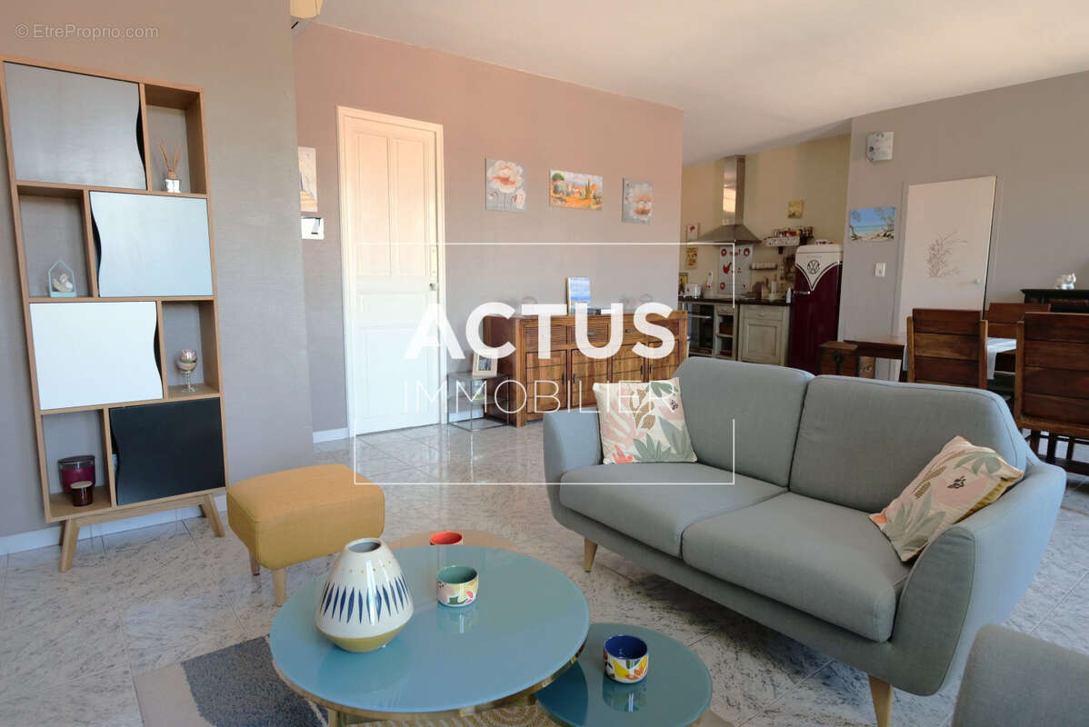 Appartement 107 m² à Salon-De-Provence  - photo 4