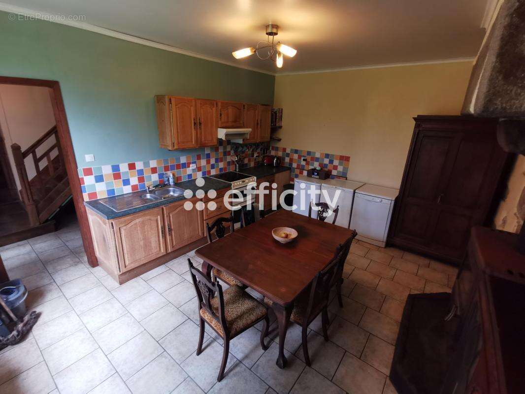 Maison à JUVIGNY-LE-TERTRE