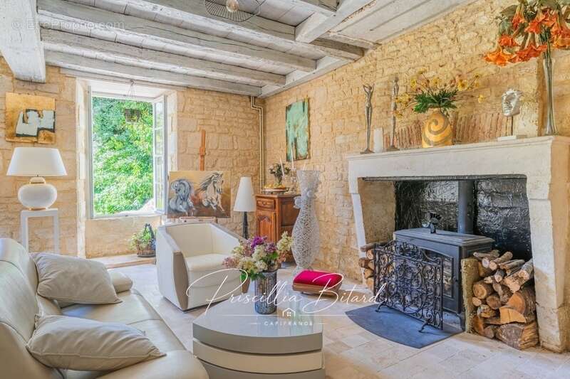 Maison à AIGREFEUILLE-D'AUNIS