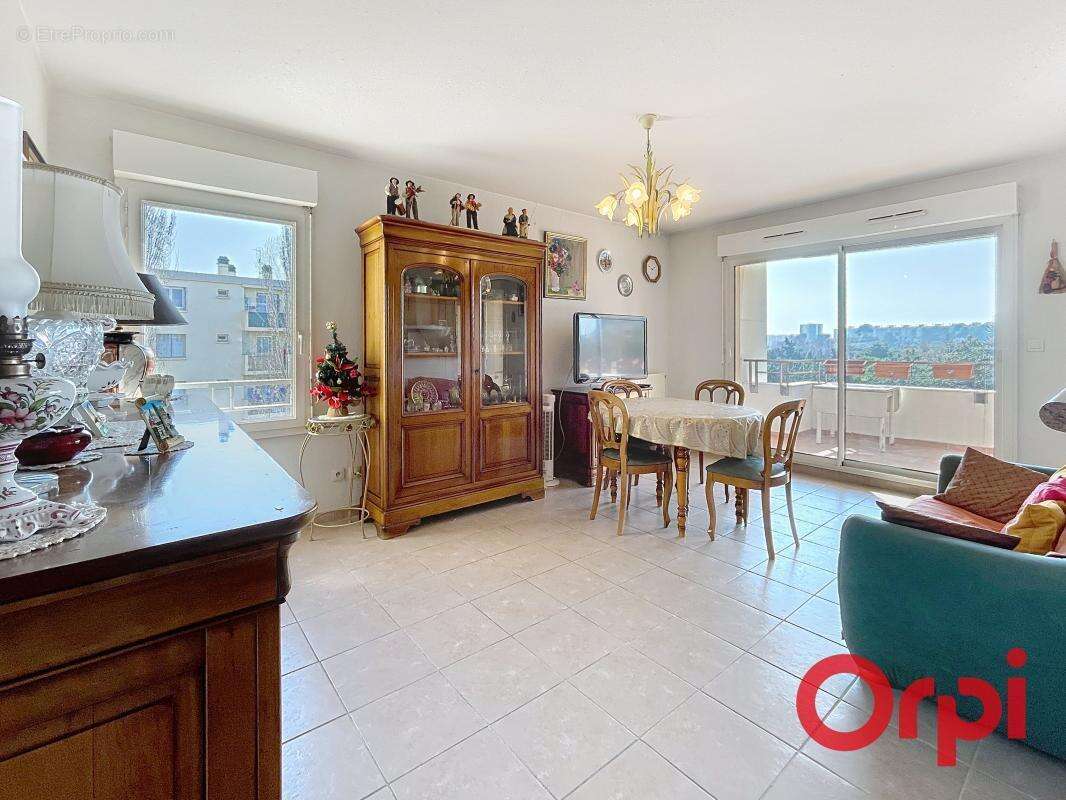 Appartement à MARSEILLE-13E