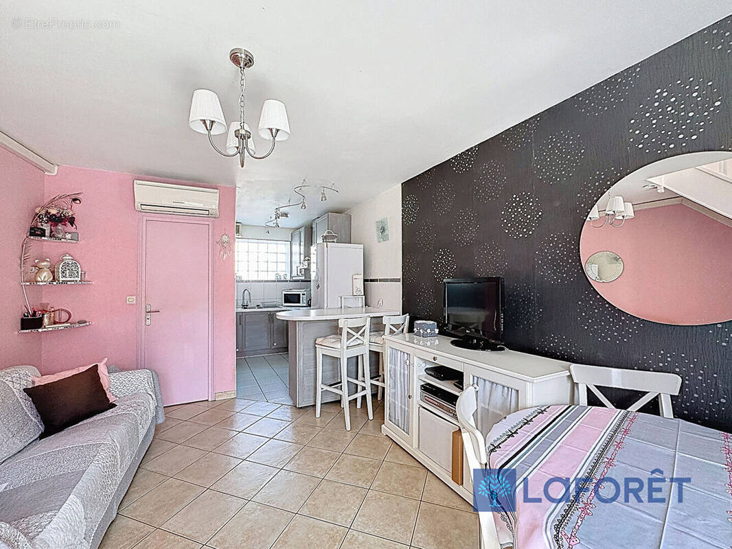 Appartement à CHEPTAINVILLE