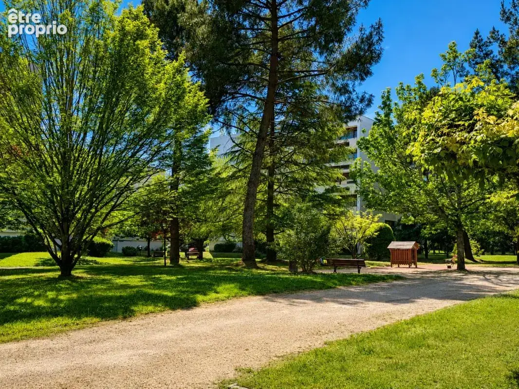 Pessac Pontet - T6 lumineux 104 m² env. - 4 ch - Parc & Tennis - photo 14