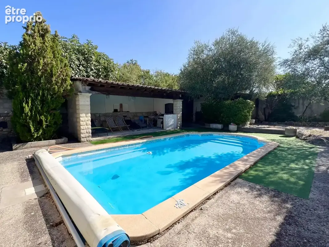 Maison T5 sur 1 480 m² de terrain avec piscine - photo 2