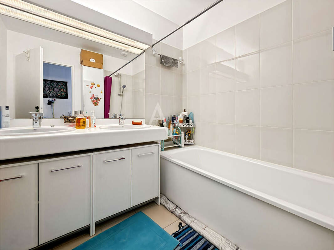 Maison à JOUY-LE-MOUTIER