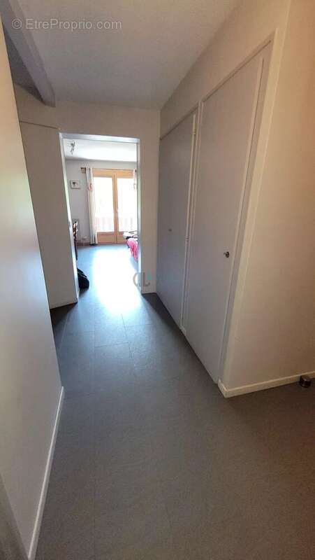 A Verchaix,cCharmant appartement T3 de 47m² meublé à vendre - photo 5