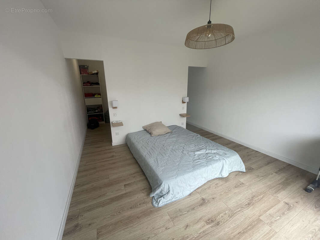 Maison à SAINT-FELIX-DE-LODEZ