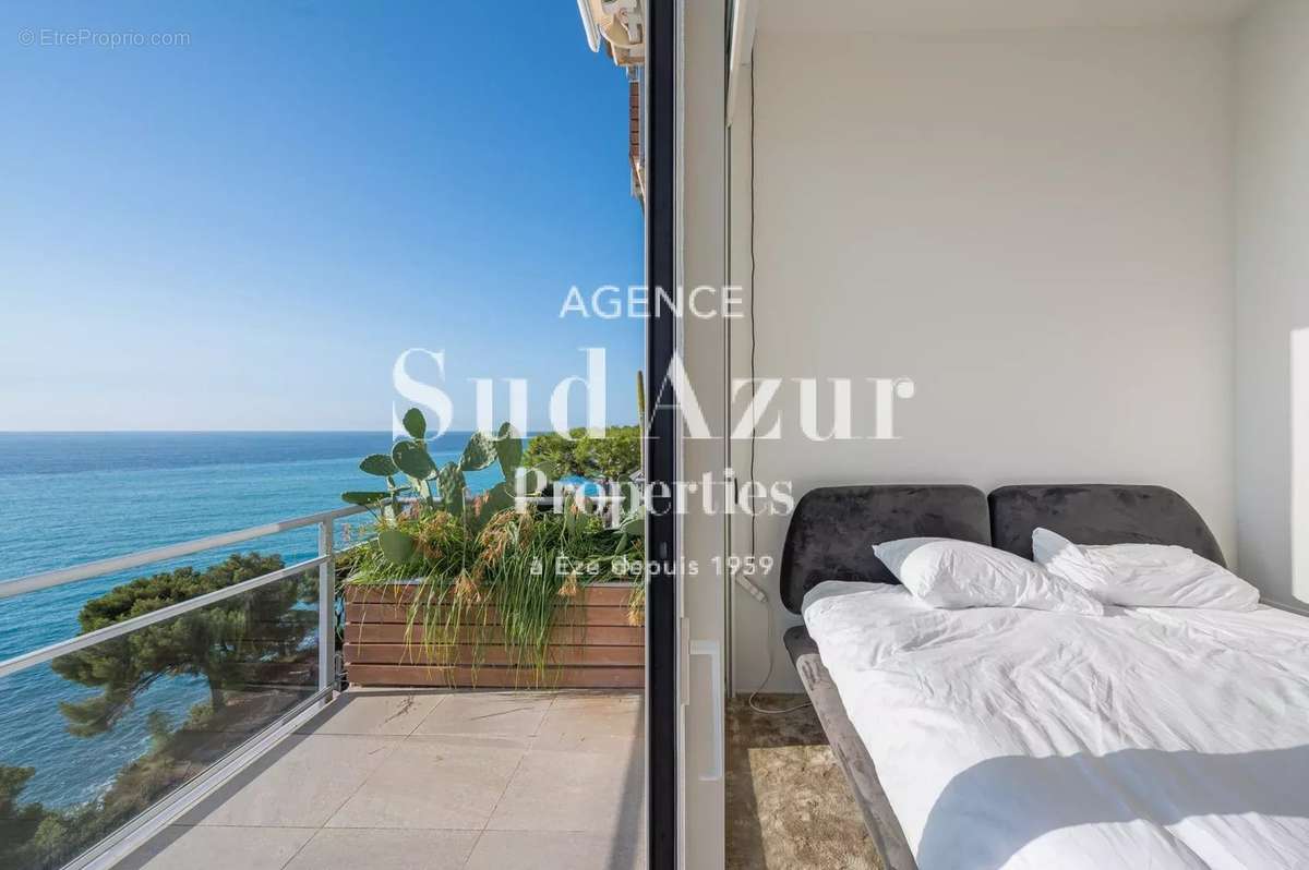 Appartement à ROQUEBRUNE-CAP-MARTIN