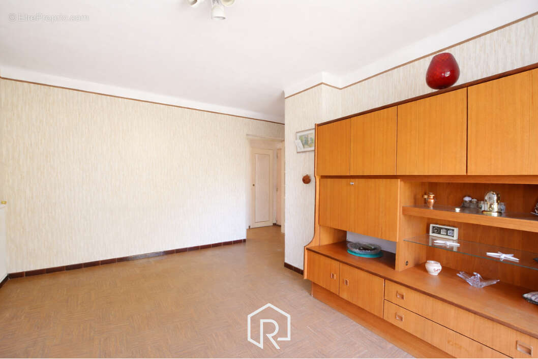 Appartement à MARSEILLE-12E